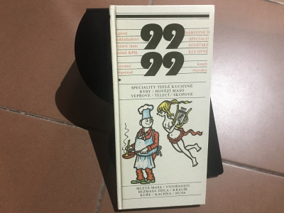 99 národních specialit sovětské kuchyně