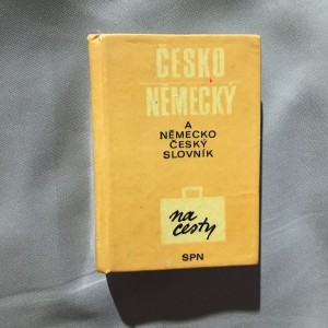 Česko-německý a německo-český slovník na cesty